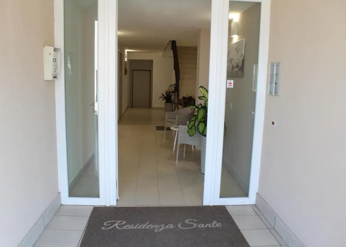 Residenza Sante لاتيزي