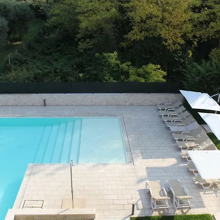 Residenza Sante アパートホテル ラツィーゼ